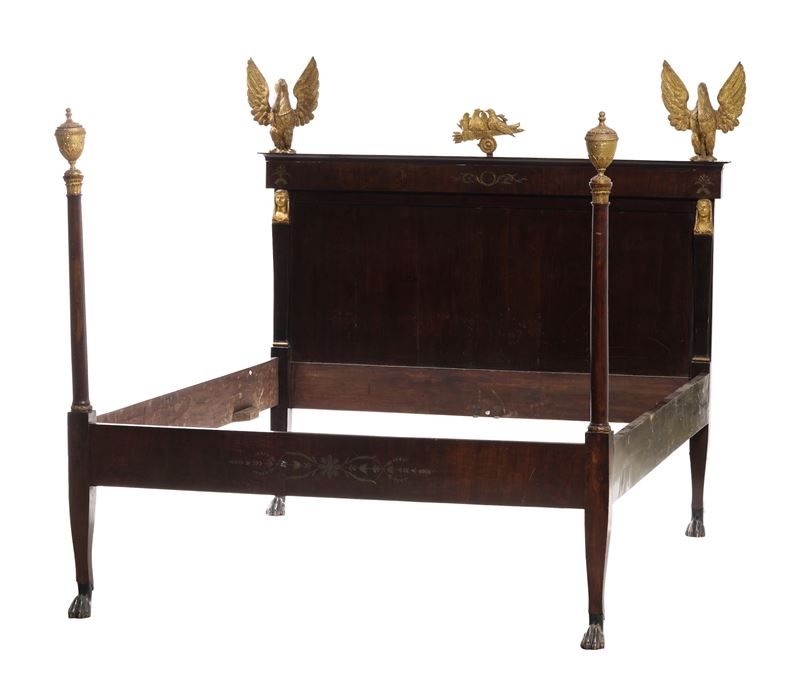 Letto Impero in legno lastronato, intagliato e dorato. XIX secolo  - Auction Antique - Cambi Casa d'Aste