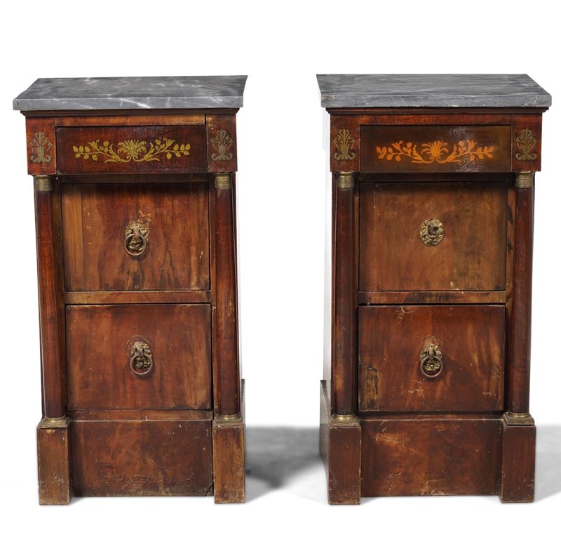Coppia comodini impero in legno lastronato ed intaqrsiato. XIX secolo  - Auction Antique - Cambi Casa d'Aste