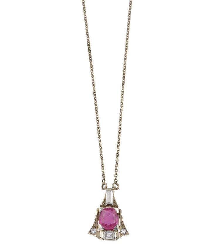 Pendente con rubino Burma di ct 1.27 circa, nessuna indicazione di trattamento termico, e diamanti  - Asta Vintage Jewellery - Cambi Casa d'Aste