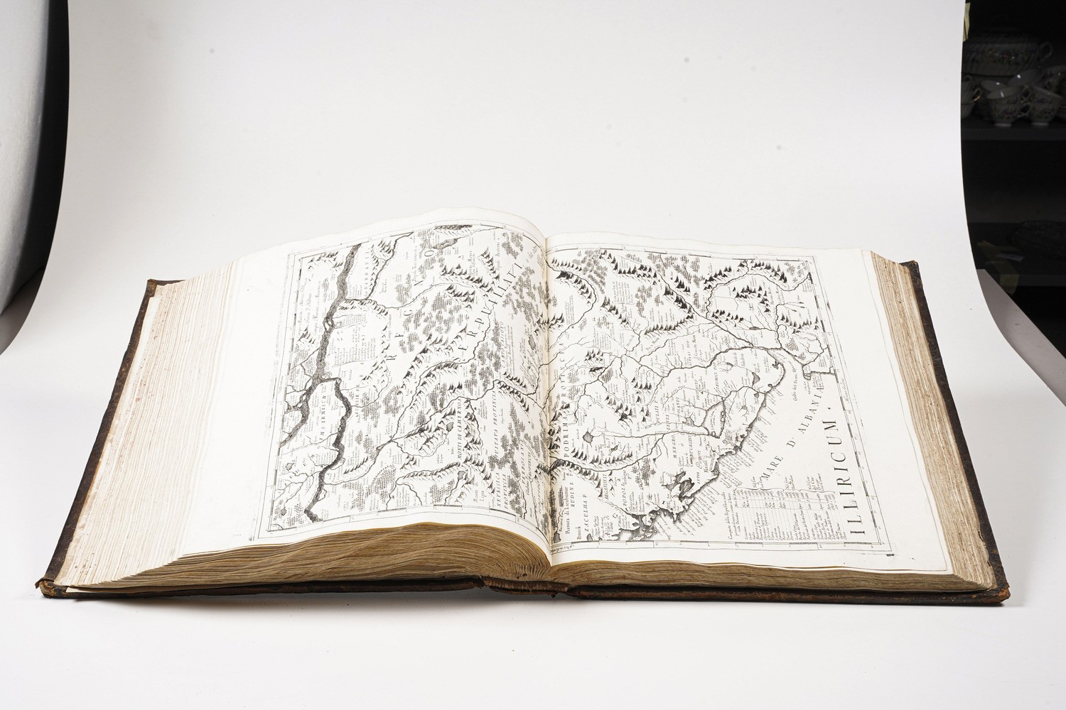 Coronelli Vincenzo (venezia, 1650 - 1718) (solo Tomo I) Atlante Veneto nel Quale Si Contiene la D...