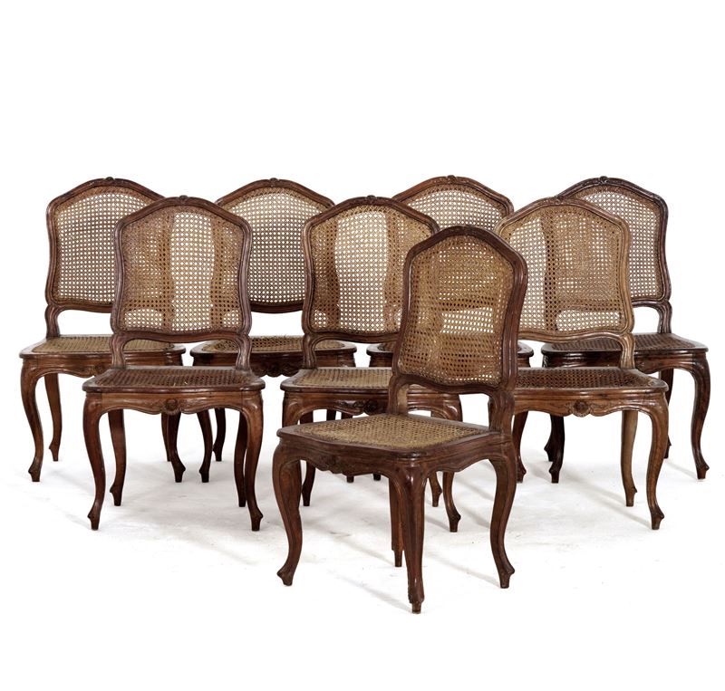 Otto sedie in legno intagliato. XVIII secolo  - Asta Antiquariato - Cambi Casa d'Aste