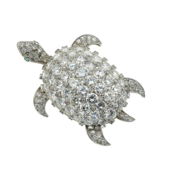 Brilliant-cut diamond and gold "turtle" brooch
