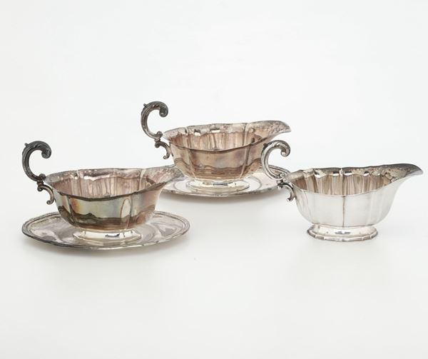 Tre salsiere in argento. Argenteria italiana del XX secolo, argentiere Ricci & C., Alessandria