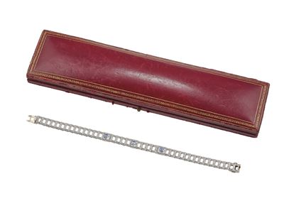 Tiffany & Co., Bracciale in platino e oro giallo 14K con tre zaffiri (Sri Lanka), nessuna indicaz...