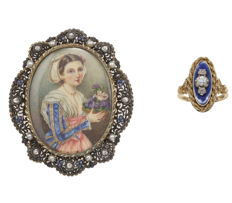 Lotto composto da una spilla con miniatura ed un anello con smalto e piccoli diamanti  - Asta Gioielli - Cambi Casa d'Aste