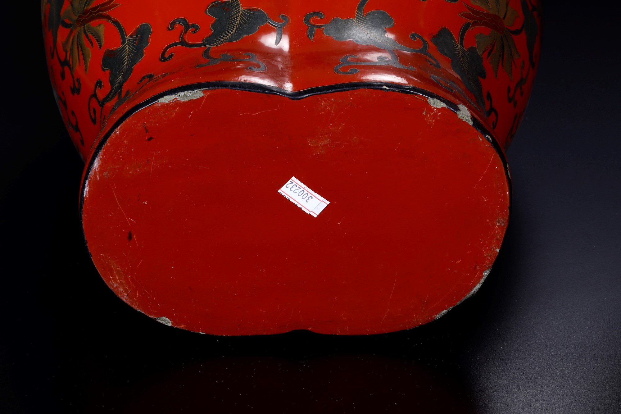 Coppia di Vasi in Lacca Rossa. Cina, XX Secolo