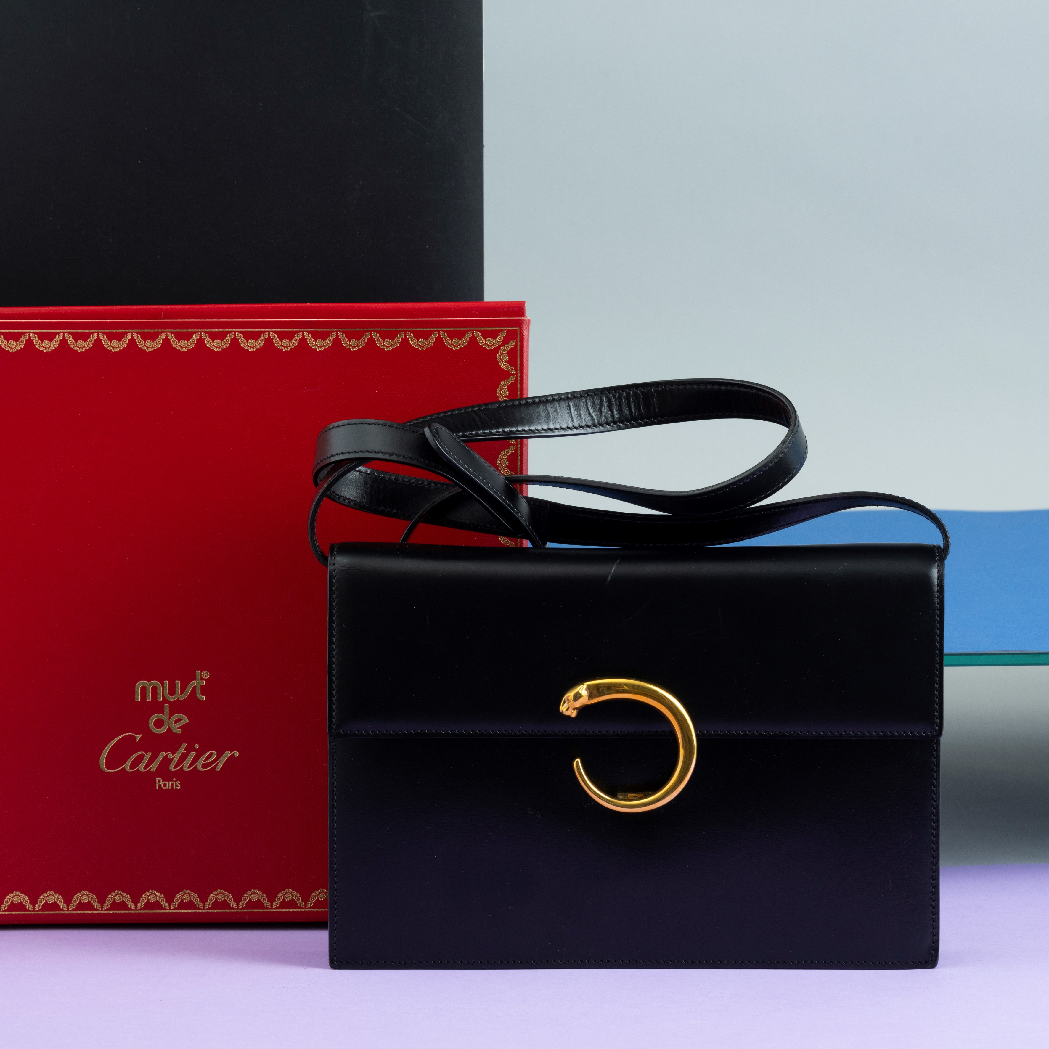Cartier Borsa Tracolla in Pelle Nera, Scatola Originale, Nos, Alcune Macchie sulla Dustbag