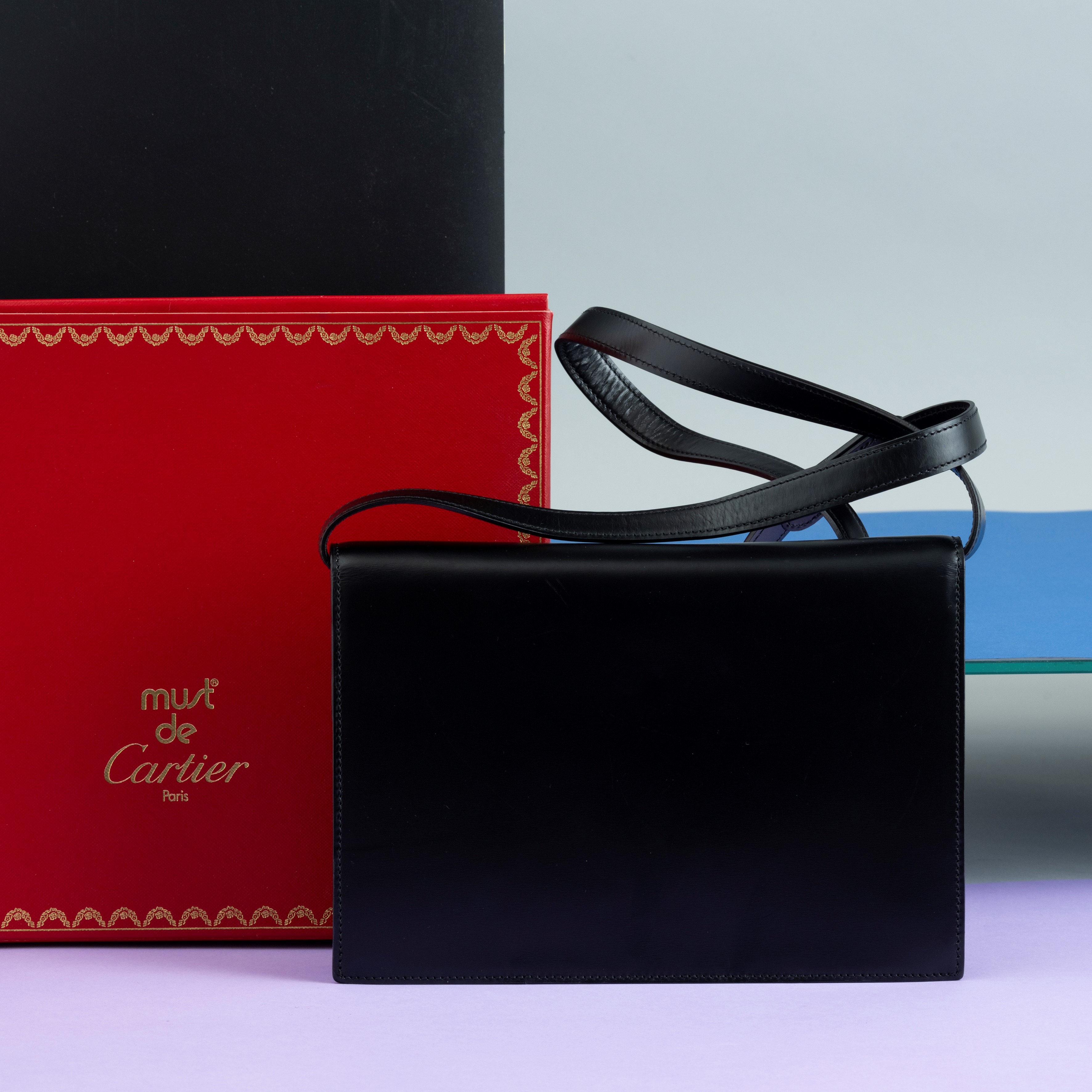 Cartier Borsa Tracolla in Pelle Nera, Scatola Originale, Nos, Alcune Macchie sulla Dustbag