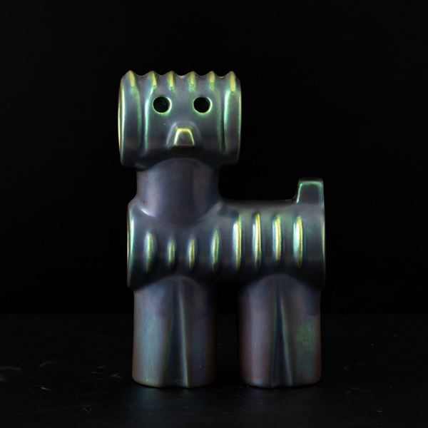 Judit N&#225;dor - Zsolnay, Ungheria secolo XX Pipe dog
