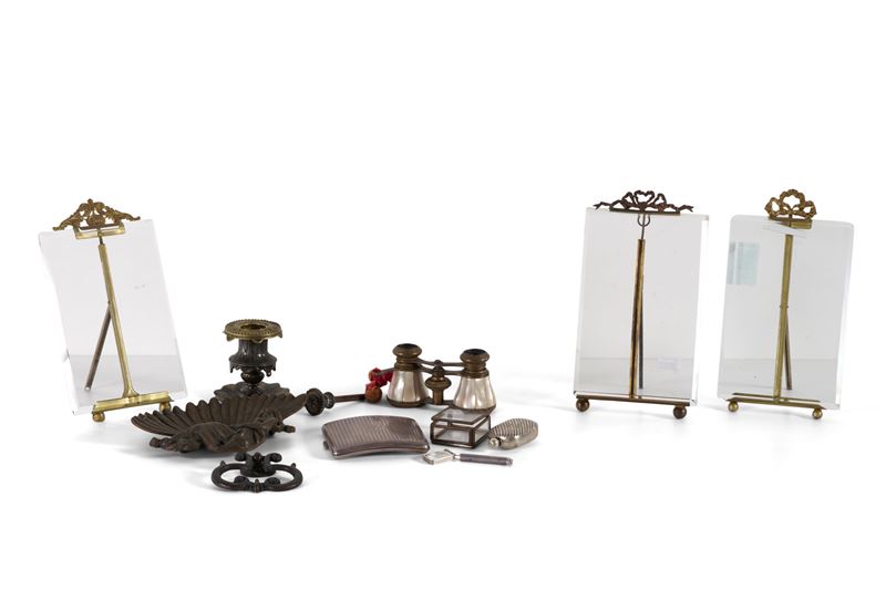 Lotto di oggetti diversi. XX secolo  - Asta Fabio Fazio, arredi e ricordi di una casa di campagna - Cambi Casa d'Aste