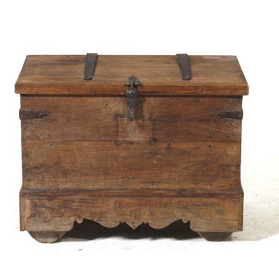 Piccola Cassapanca in Legno. XVII Secolo
