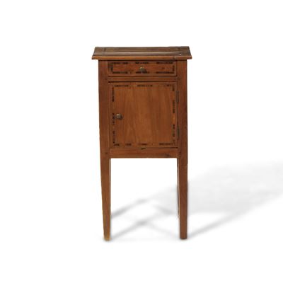 Comodino Ad un'anta ed un Cassetto in Legno Lastronato e Intarsiato. XIX Secolo