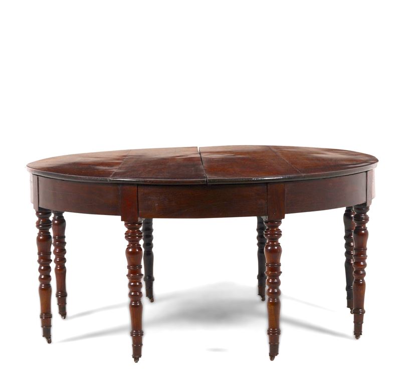 Grande tavolo allungabile in noce. XIX secolo  - Asta Fabio Fazio, arredi e ricordi di una casa di campagna - Cambi Casa d'Aste