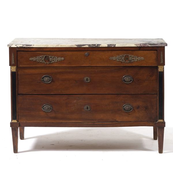 Comò Impero a tre cassetti. XIX secolo