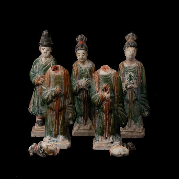 Gruppo di fanciulle in terracotta smaltata Sancai, Cina, Dinastia Ming (1368-1644)