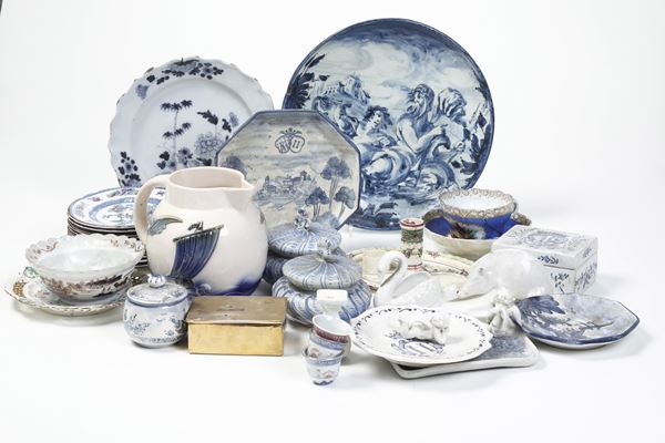 Lotto misto di oggetti in ceramica