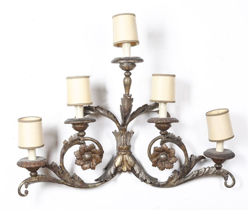 Due appliques in legno intagliato e dorato  - Auction Antique - Cambi Casa d'Aste
