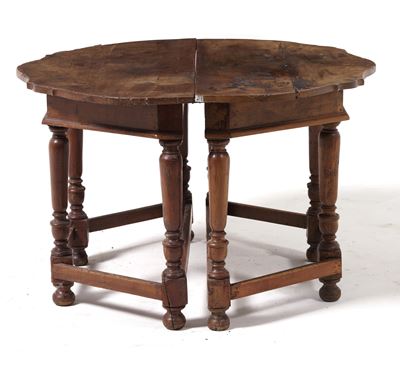 Due Mezzi Tavoli in Legno. XVIII-XIX Secolo