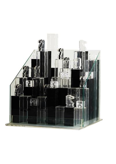 Rules to be Invented, scultura in plexiglas