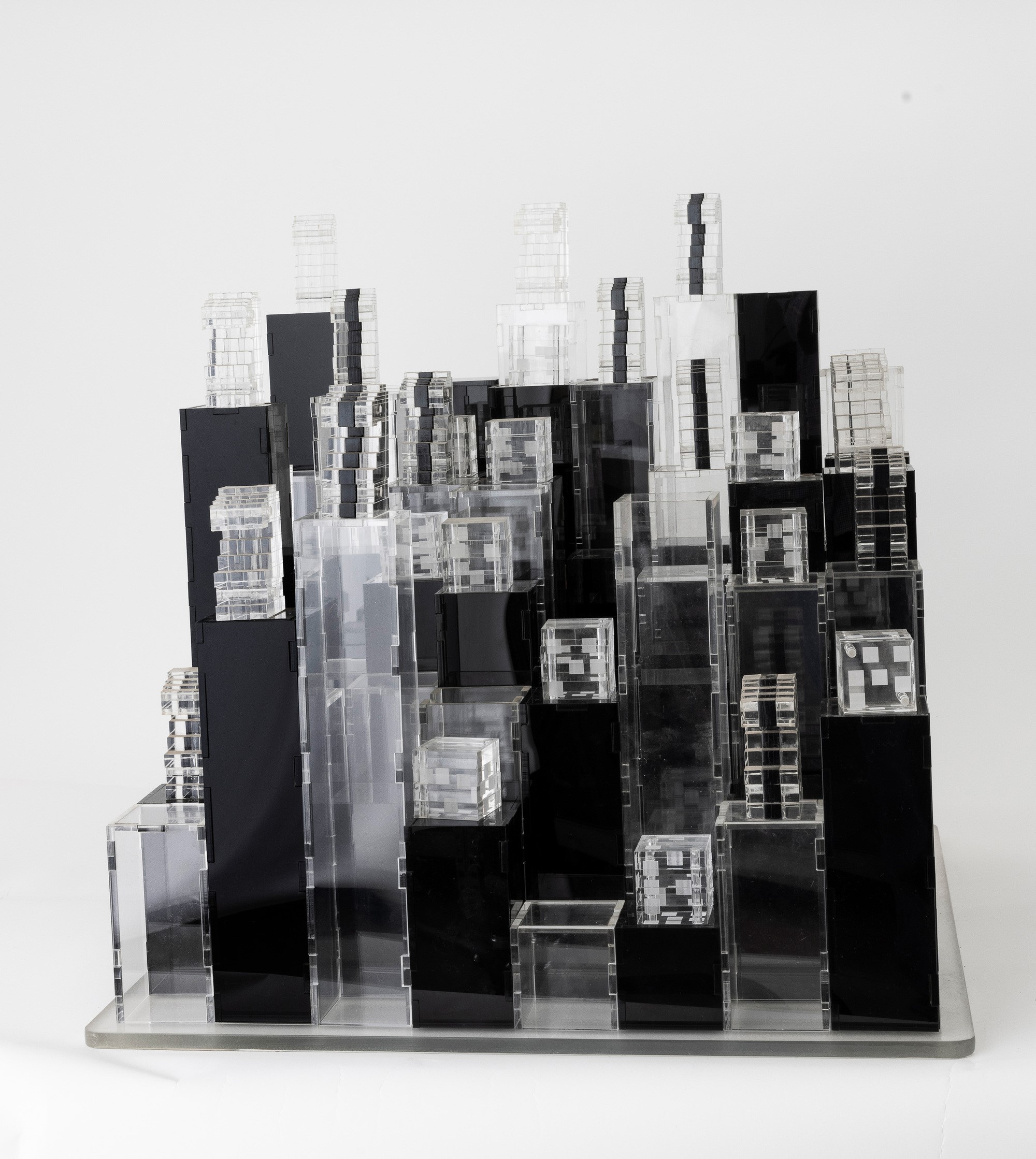 Raqs Media Collective - Rules to be Invented, scultura in plexiglas