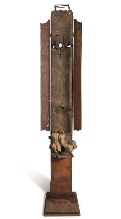 Davanti al mistero, scultura in bronzo e ferro