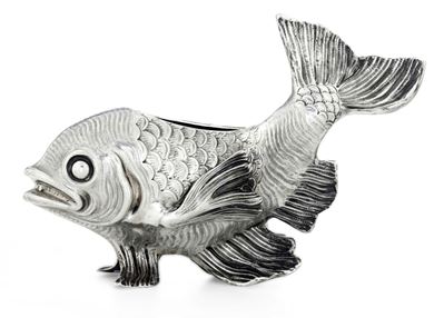 Centrotavola a Foggia di Pesce. Argenteria Artistica Milanese del XX Secolo. Argentiere Pradella ...