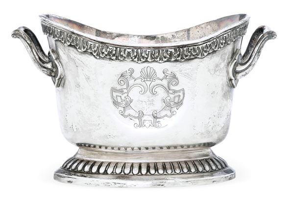 Wine cooler. Argenteria artistica milanese del XX secolo. Argentiere Messulam