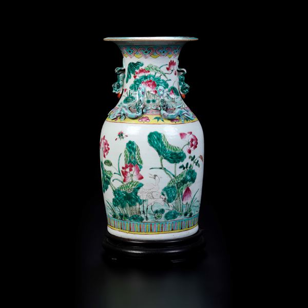 Vaso in porcellana. Cina