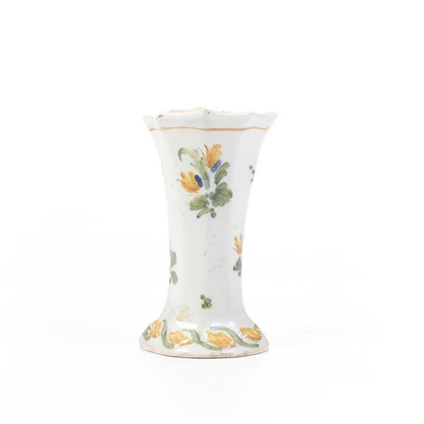 Piccolo vaso.  Liguria, XVIII secolo.