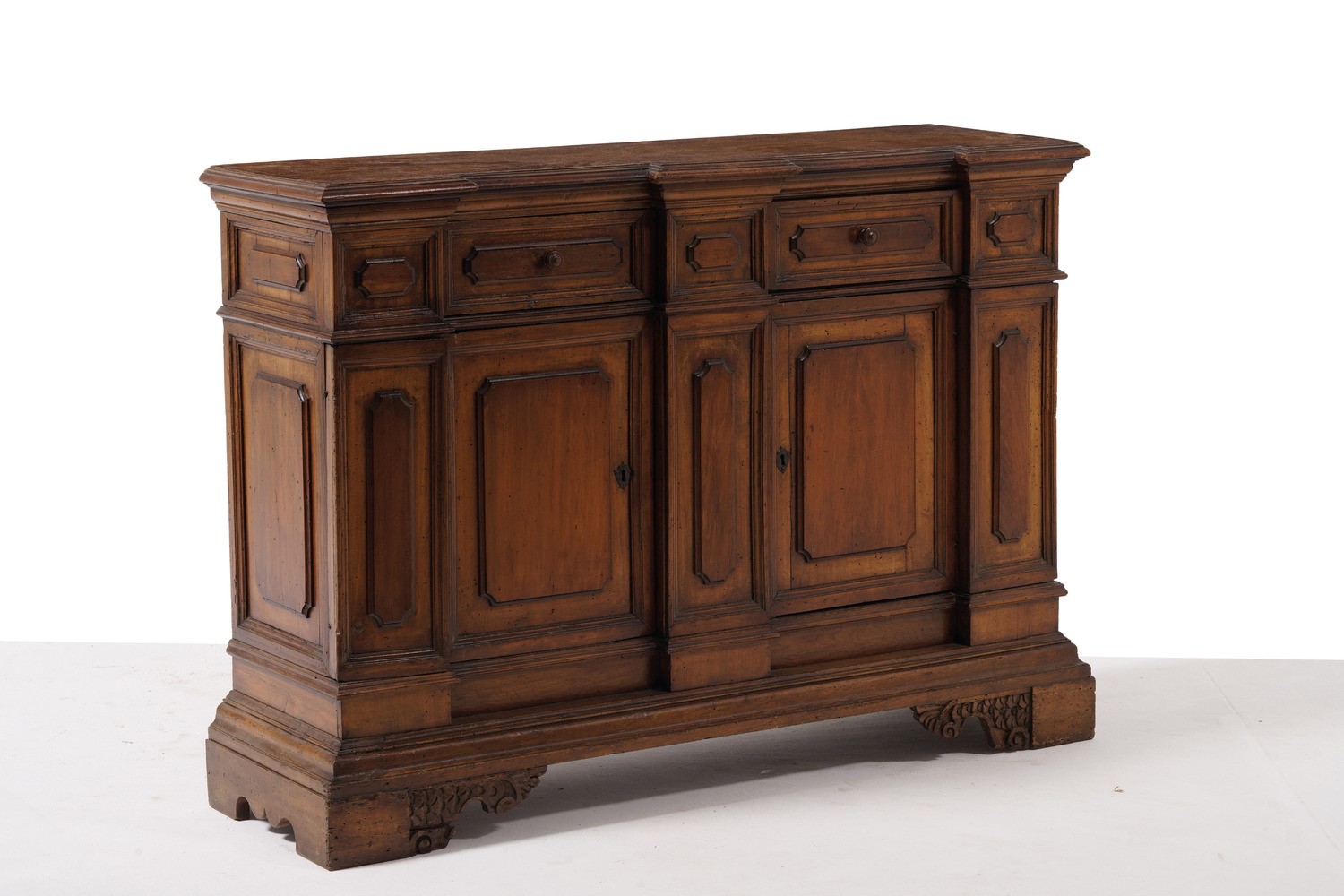 Credenza in Noce con Due Cassetti e Quattro Ante di Cui Due a Scomparsa. Italia Settentrionale, i...