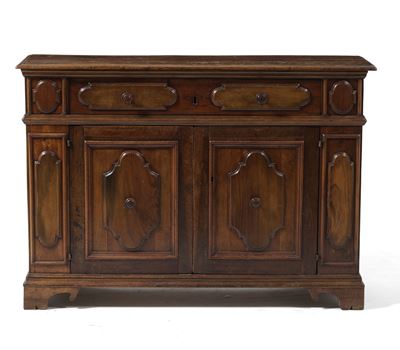 Credenza in Noce con Cassetto e Sportelli nella Parte Sottostante Italia Centrale Settentrionale,...