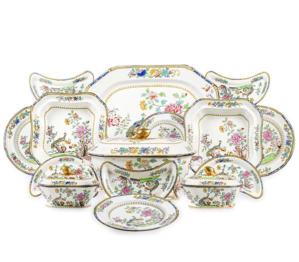 Parte di servizio da tavola. Inghilterra, Staffordshire, Manifattura Copeland, 1870-1880. Eseguito per Mortlock LTD, Londra.