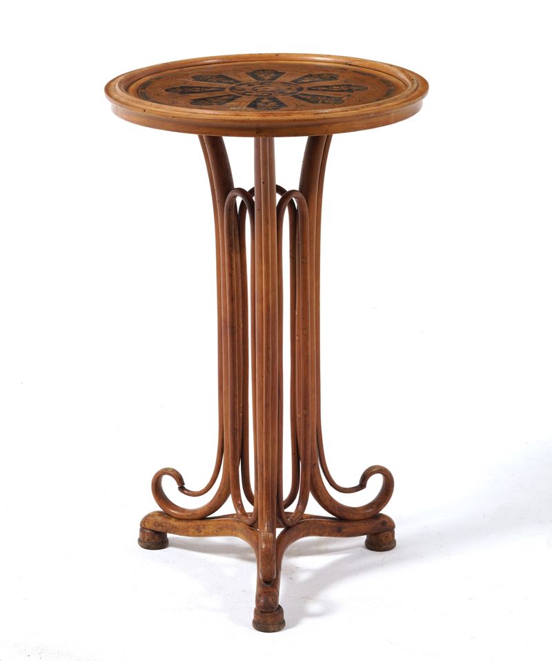 Tavolino tipo Thonet in faggio curvato. XX secolo  - Auction Antique - Cambi Casa d'Aste