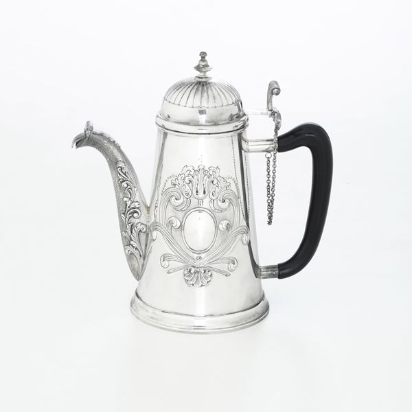 Caffettiera. Argenteria italiana del XX secolo, marchio dell'argentiere consunto