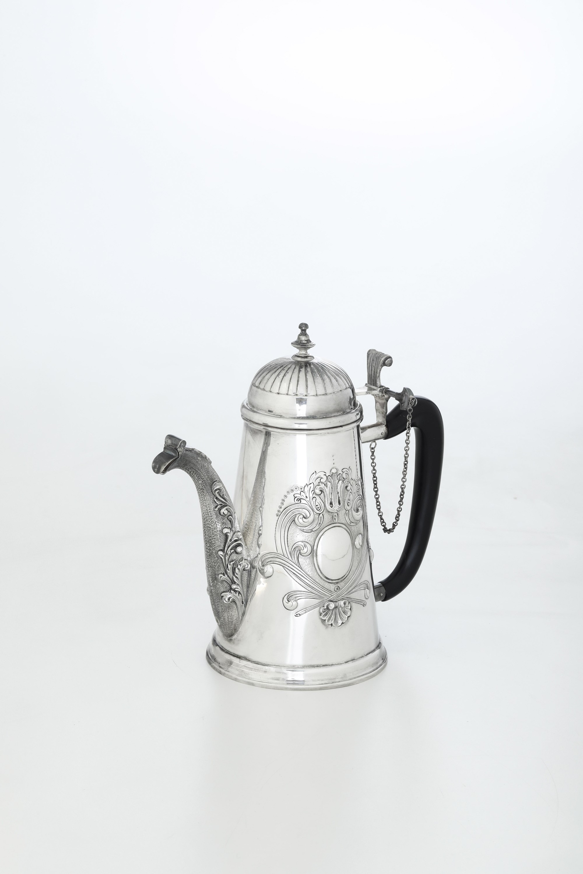 Caffettiera. Argenteria Italiana del XX Secolo, Marchio Dell'argentiere Consunto