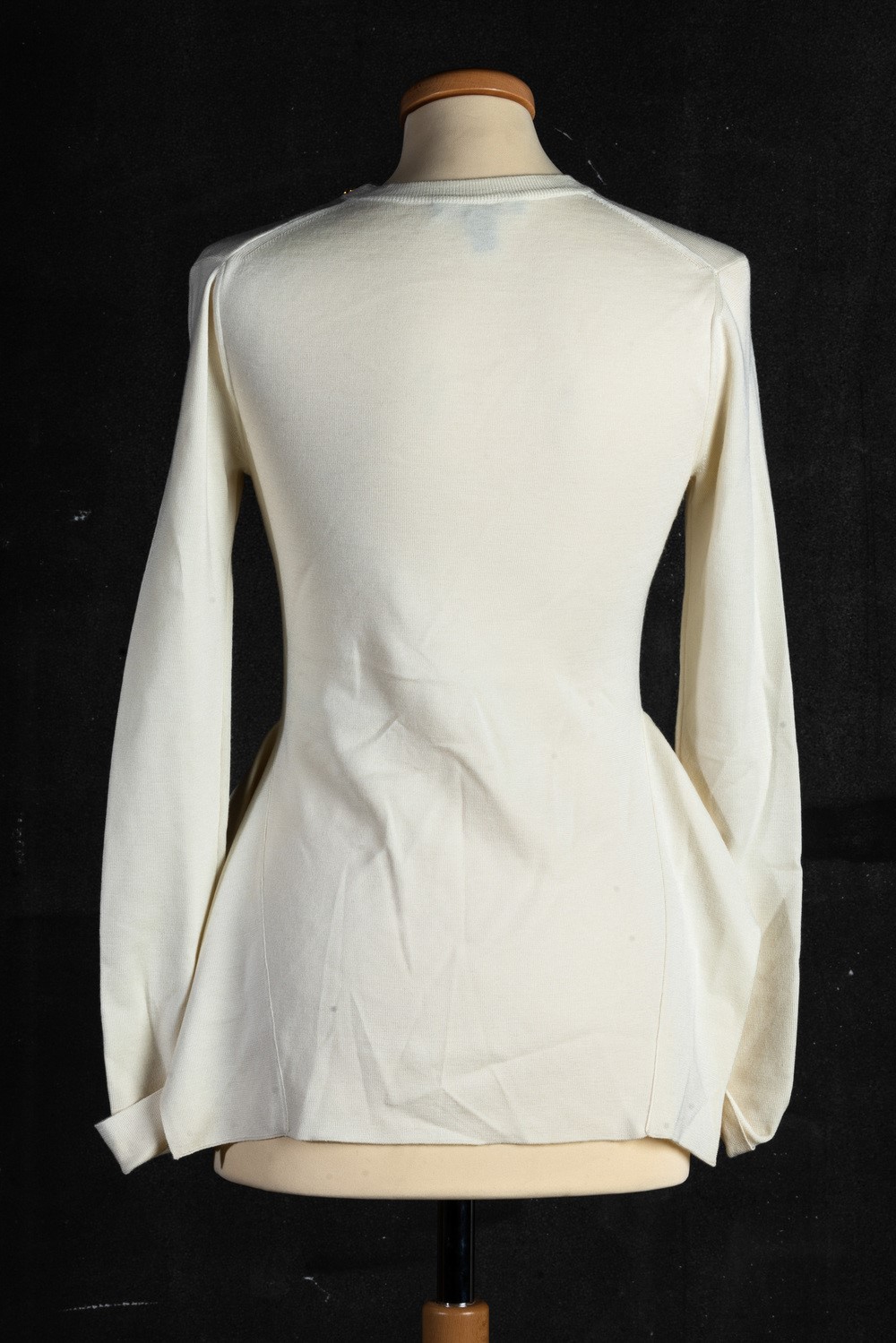 Louis Vuitton Lotto di 4 Capi: Maglioncino Bianco a Mezza Manica- Codice Identificativo N. Rw182w...