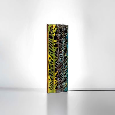Lampada da terra in ceramica traforata e smaltata