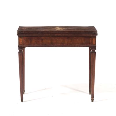 Tavolo da Gioco in Legno Lastronato ed Intarsiato. XVIII-XIX Secolo