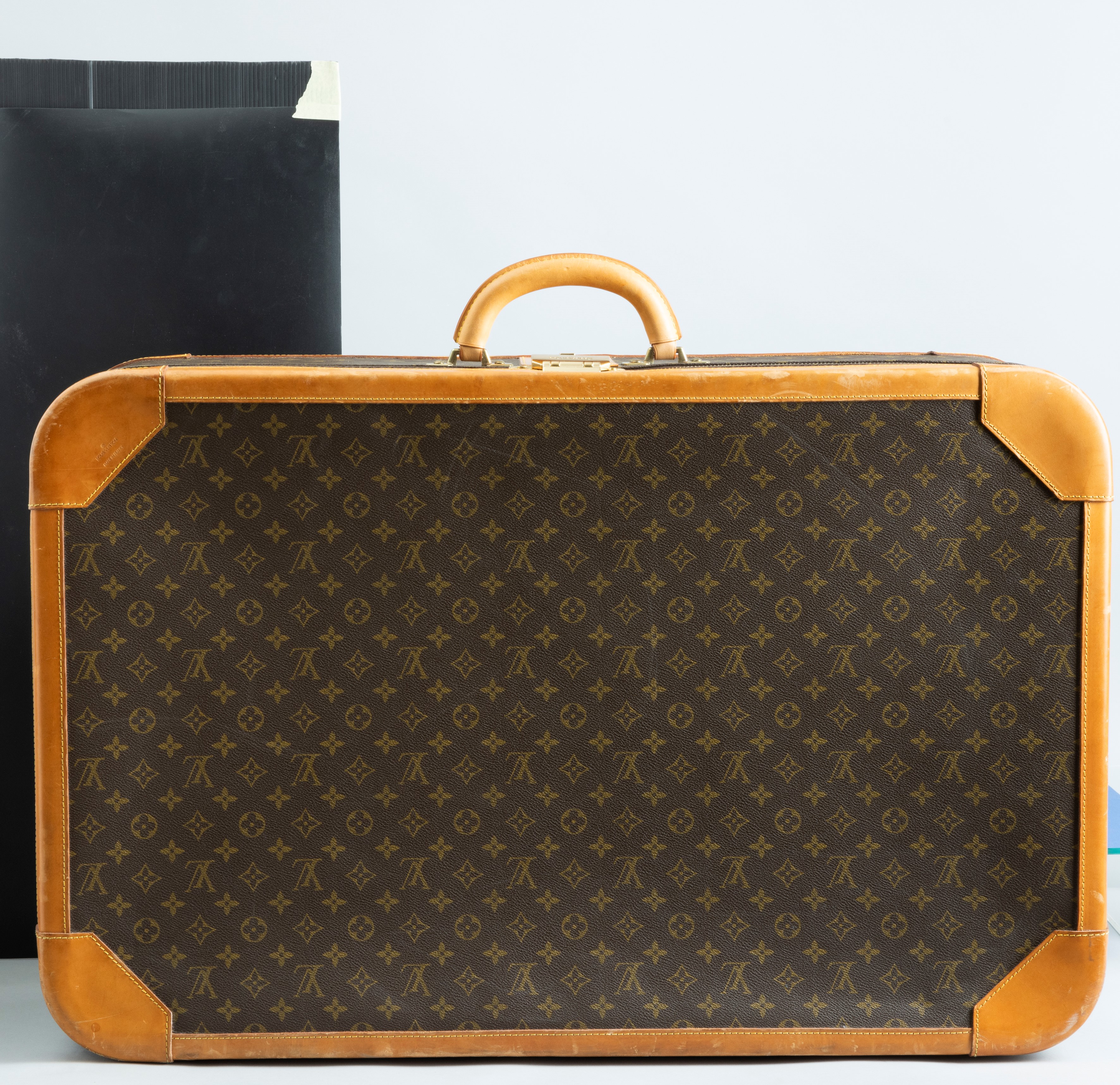 Louis Vintage Lotto di Due Valige Rigide, Piccola 50x40x20 CM, una Macchie All'interno, Rottura V...