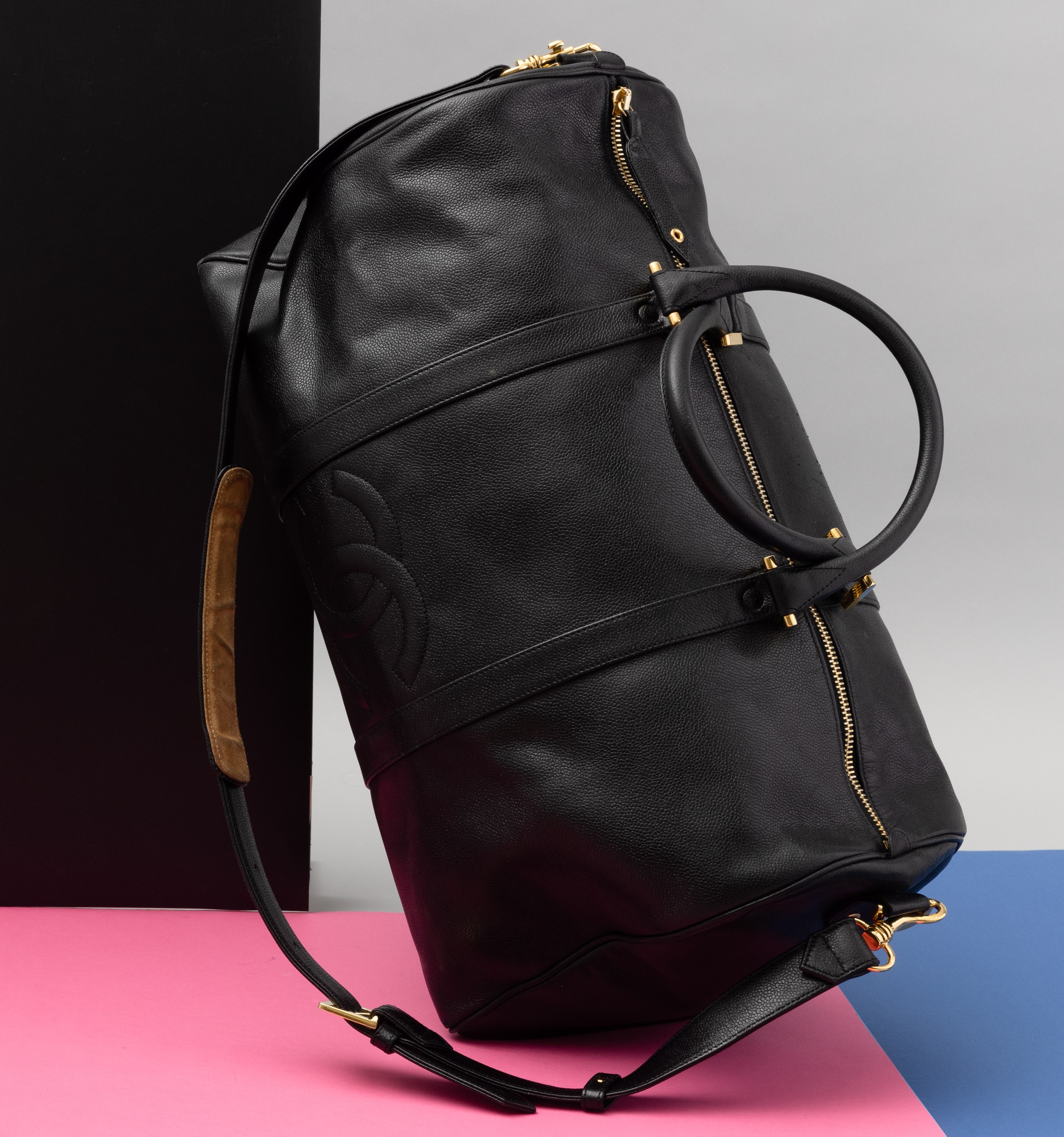 Chanel Borsone da Viaggio in Pelle Nera con Tracolla, Codice Chanel 4896947, Difetti, in Ottime C...