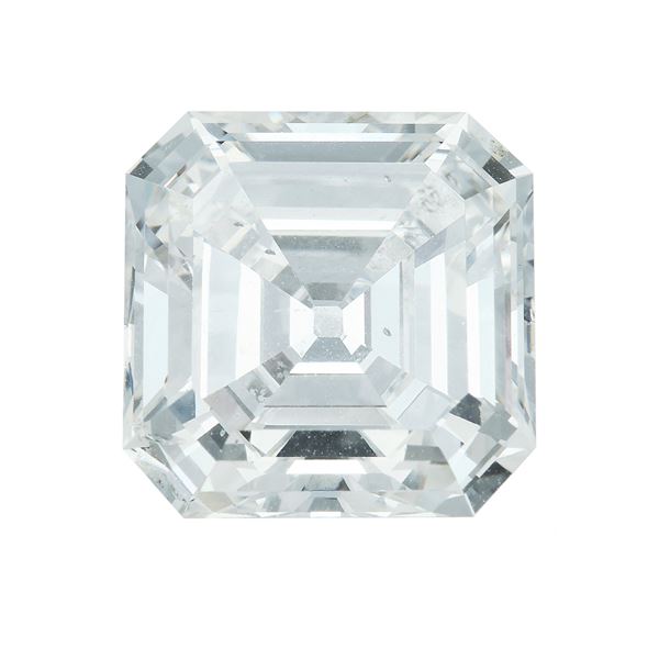 Diamante taglio quadrato ad angoli tronchi di ct 6.64, colore F, caratteristiche interne SI2, fluorescenza  [..]
