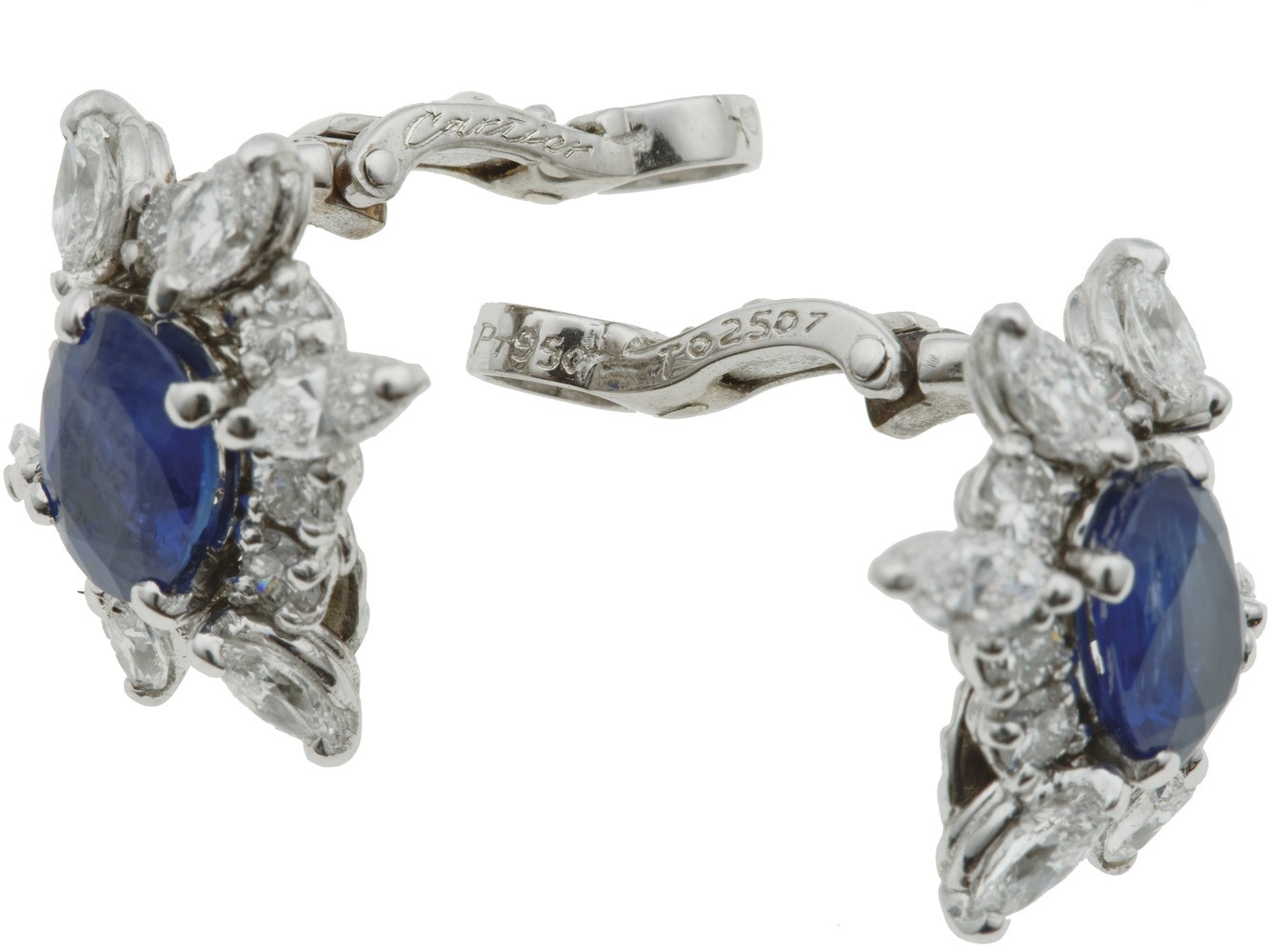 Cartier, Orecchini in montatura in platino con zaffiri Sri Lanka e diamanti