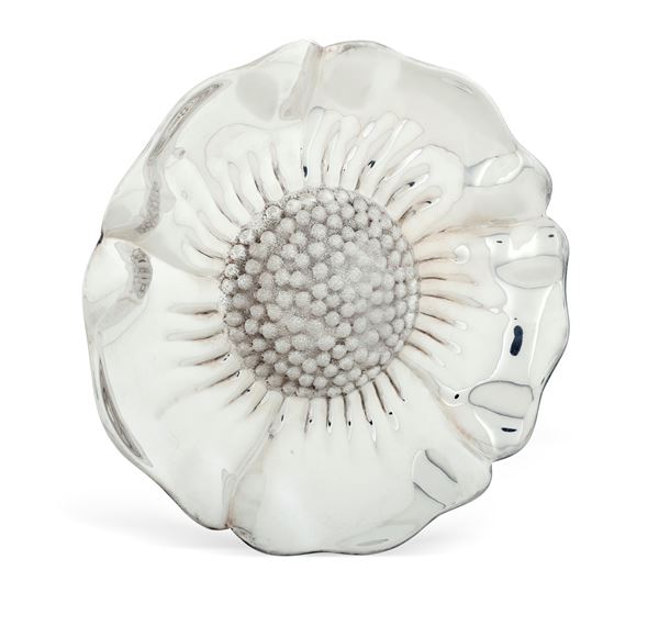 Centrotavola a fiore. Argenteria artistica milanese del XX-XXI secolo. Argentiere Carlo Cassina per Cusi