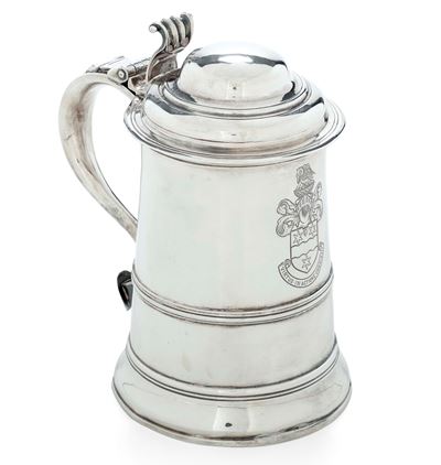 Charles Wright, Tankard londinese in argento fuso, sbalzato e cesellato (1772)