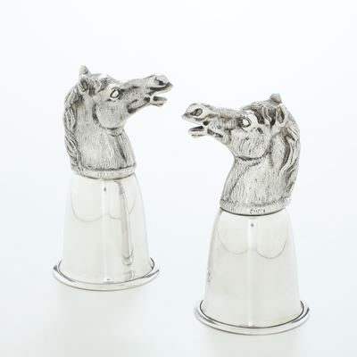 Due Bicchieri in Metallo Argentato con Testa di Cavallo a Firma Gucci. Italia XX Secolo