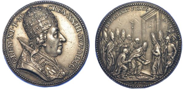 STATO PONTIFICIO. CLEMENTE XI, 1700-1721. Medaglia d'argento 1700. Elezione a nuovo pontefice e chiusura della Porta Santa.