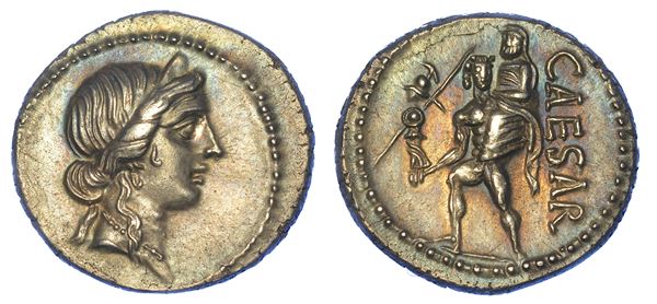 JULIA. Julius Caesar, + 44 a. C. Denario, anni 47-46. Africa.