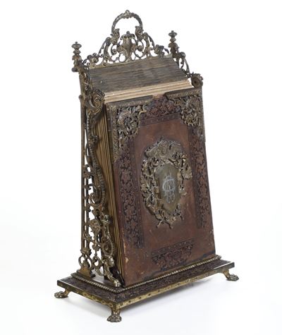 Porta Documenti in Metallo Traforato e Metallo Dorato. XIX-XX Secolo