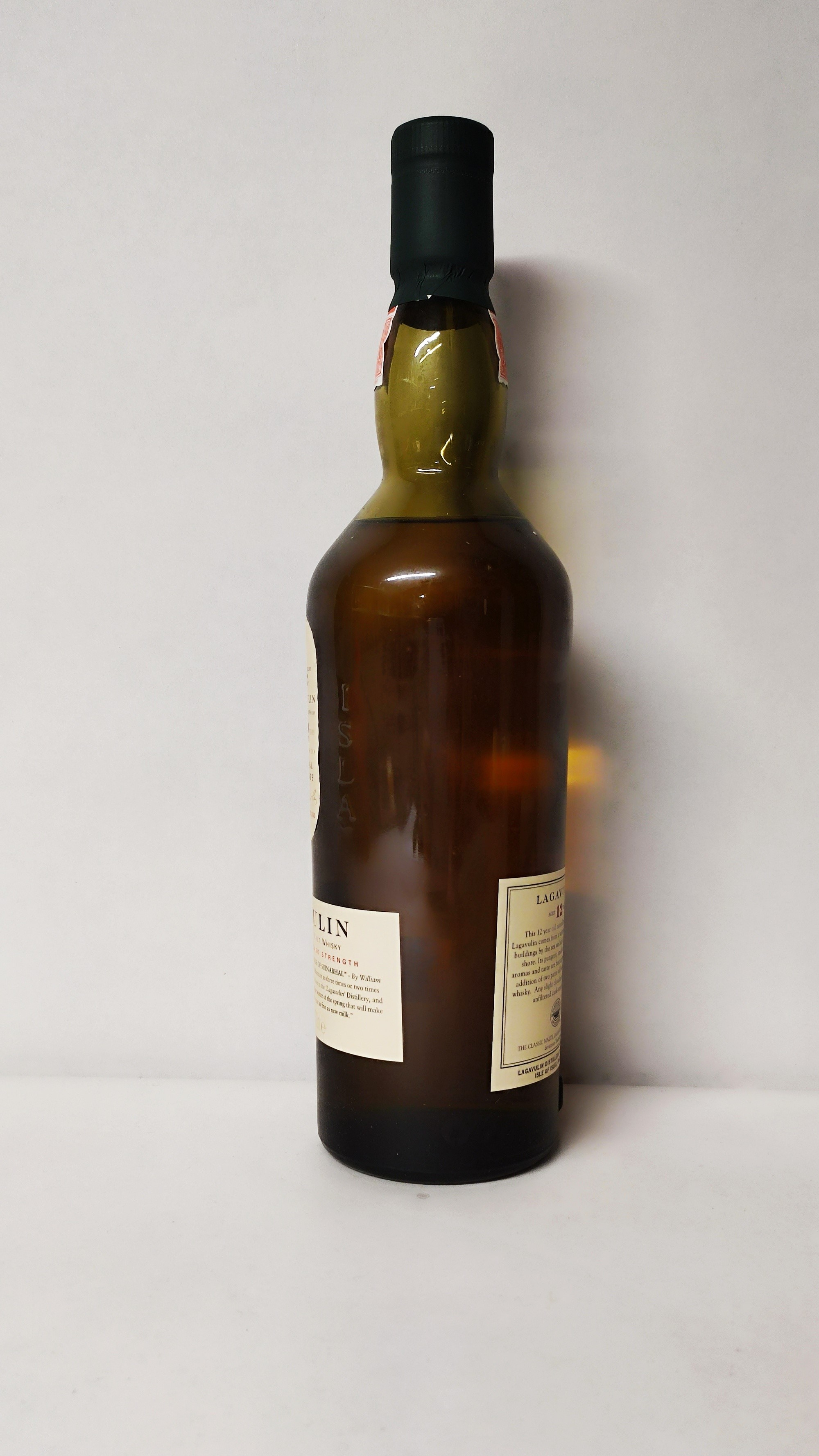 Lagavulin 12 Years Release 2002, Single Islay Malt