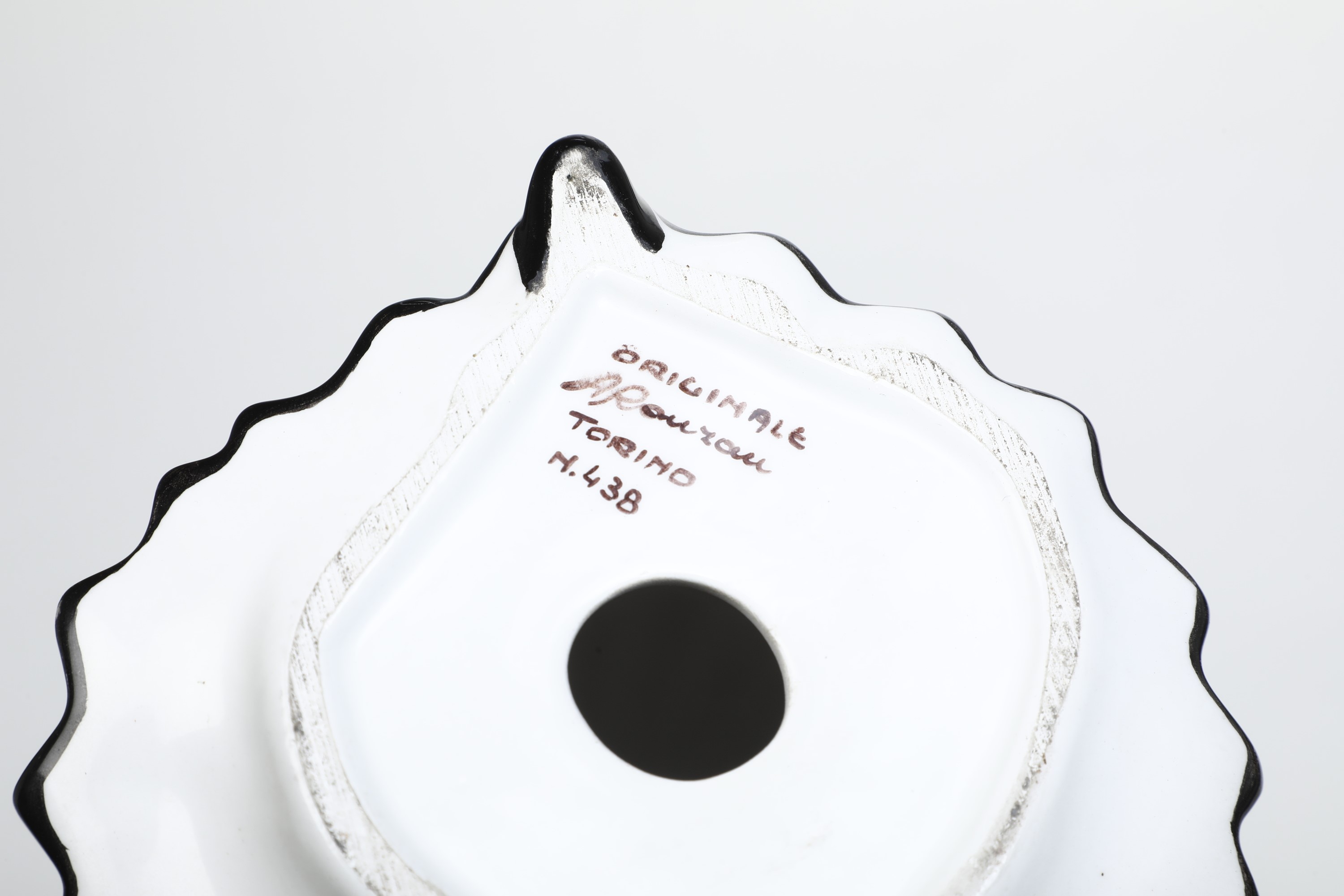 Donna in Costume Tradizionale.torino, Manifattura Antonio Ronzan, 1968-1985.